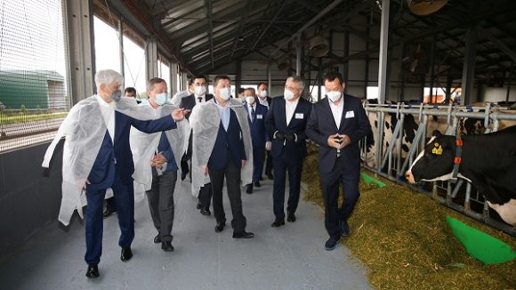 А.Мамин посетил крупнейшее предприятие по переработке молока в ВКО