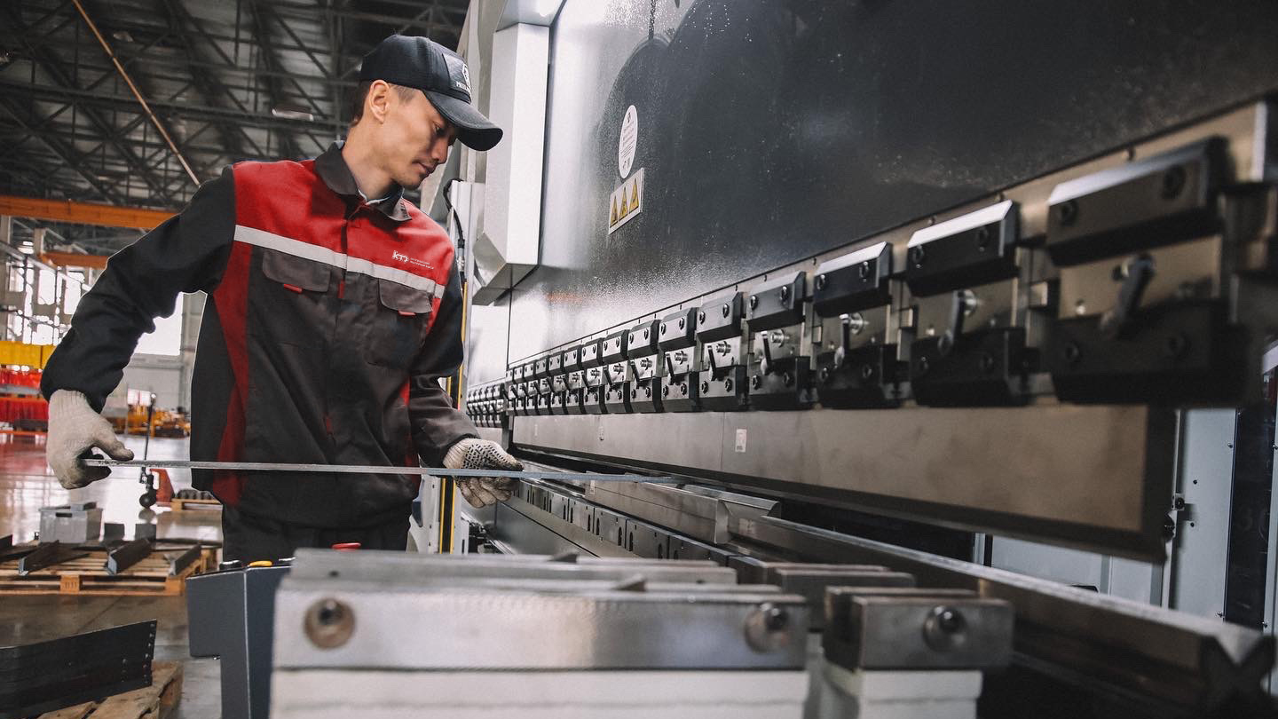 Костанайский тракторный завод продолжает инвестировать в кадры и локализацию