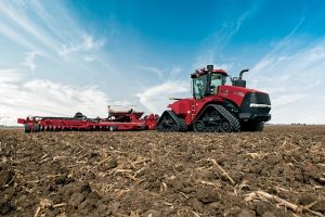 The new Case IH AFS Connect™ Steiger® series tractor combines proven power with a redesigned cab and advanced technology
